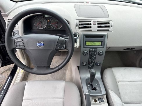 Used 2005 Volvo S40 2.4i image 17