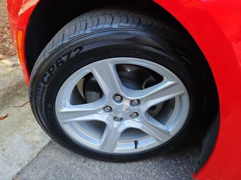 Used 2023 Chevrolet Camaro LT image 33