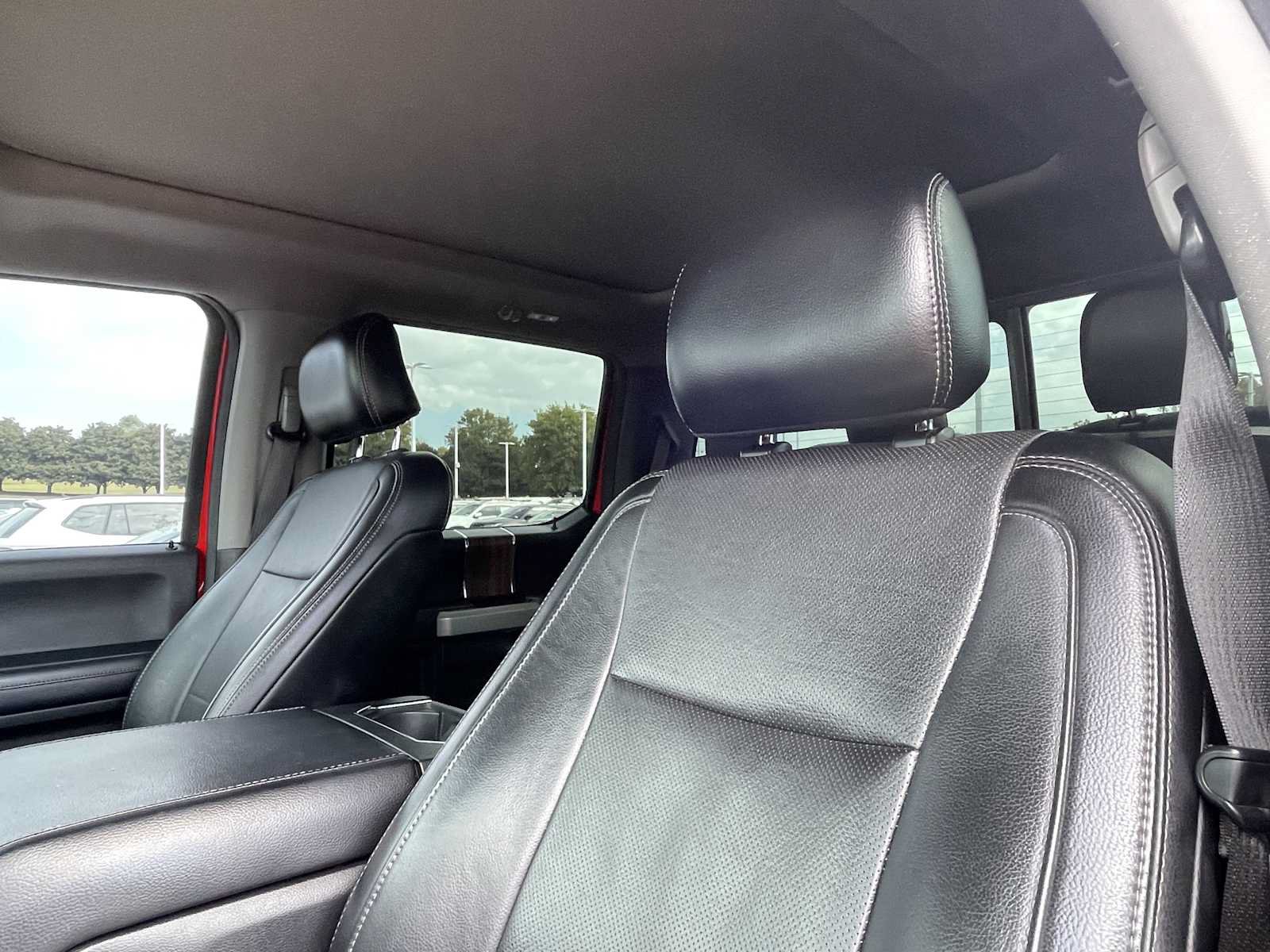 Used 2016 Ford F150 Lariat w/ Equipment Group 502A Luxury AWD/4WD image 12