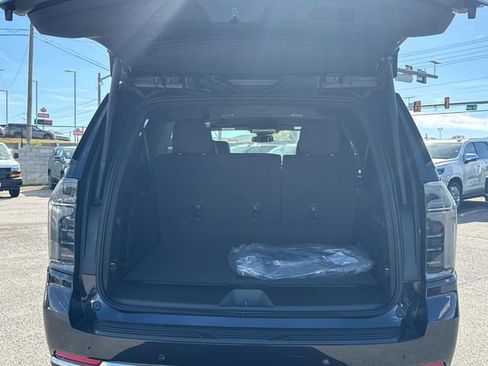 New 2026 Chevrolet Suburban LT w/ Comfort Package AWD/4WD image 13