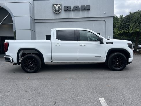 Used 2026 GMC Sierra 1500 Elevation AWD/4WD image 2