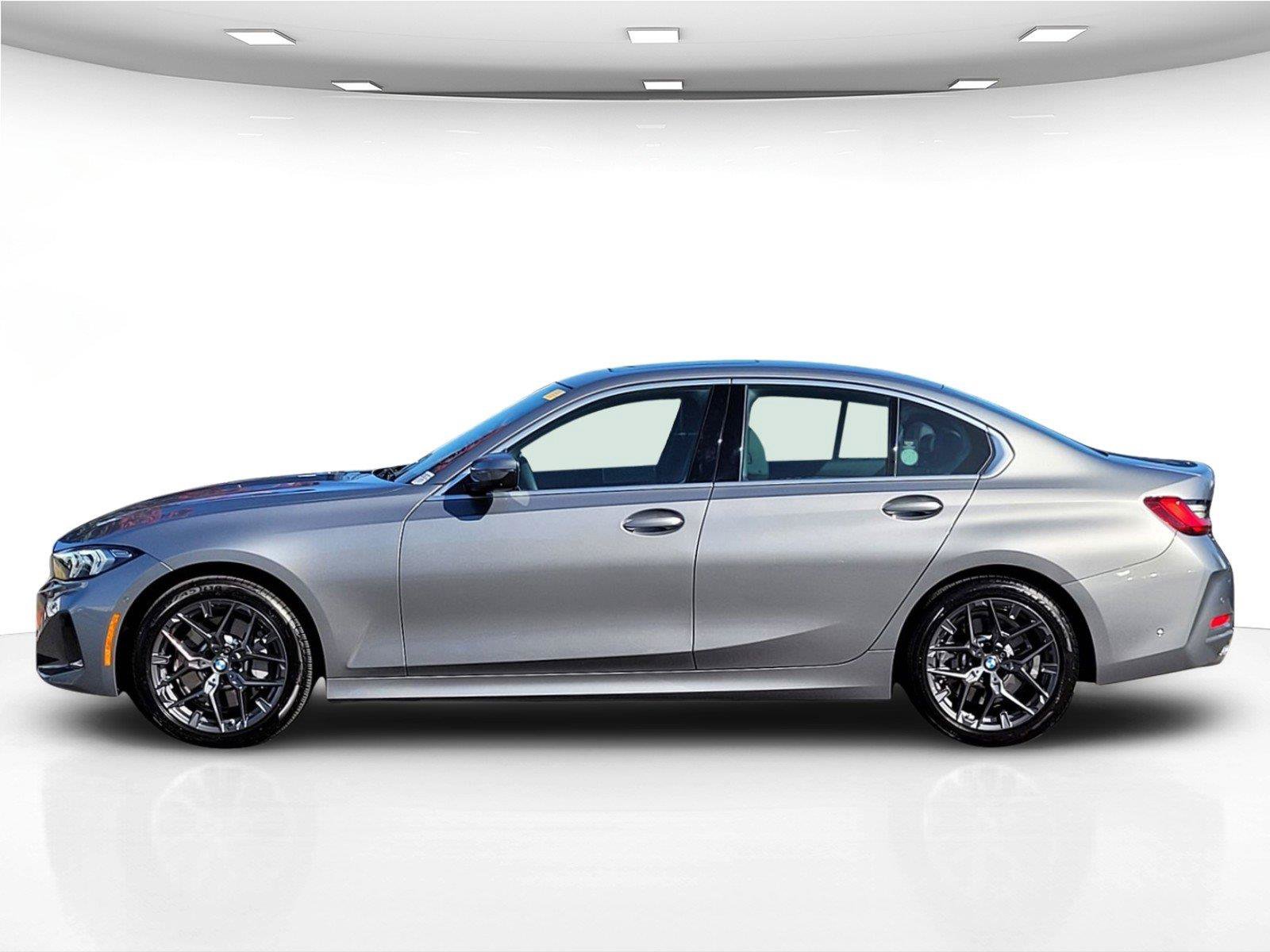 Used 2026 BMW 330i Sedan w/ Convenience Package RWD image 9