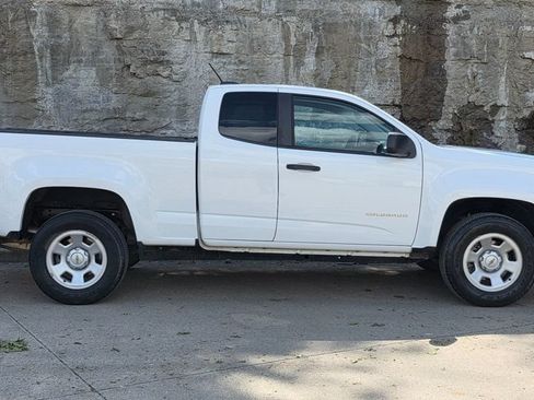 Used 2022 Chevrolet Colorado W/T w/ WT Convenience Package RWD image 8