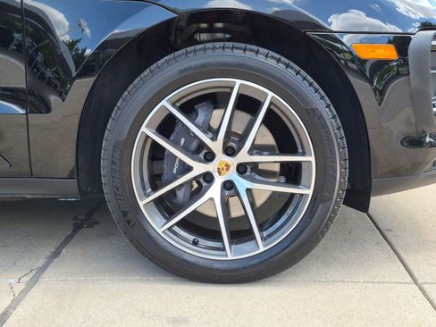 Certified 2026 Porsche Macan AWD/4WD image 29