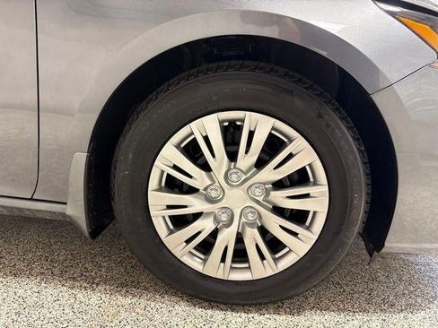 Used 2024 Nissan Altima 2.5 S FWD image 31