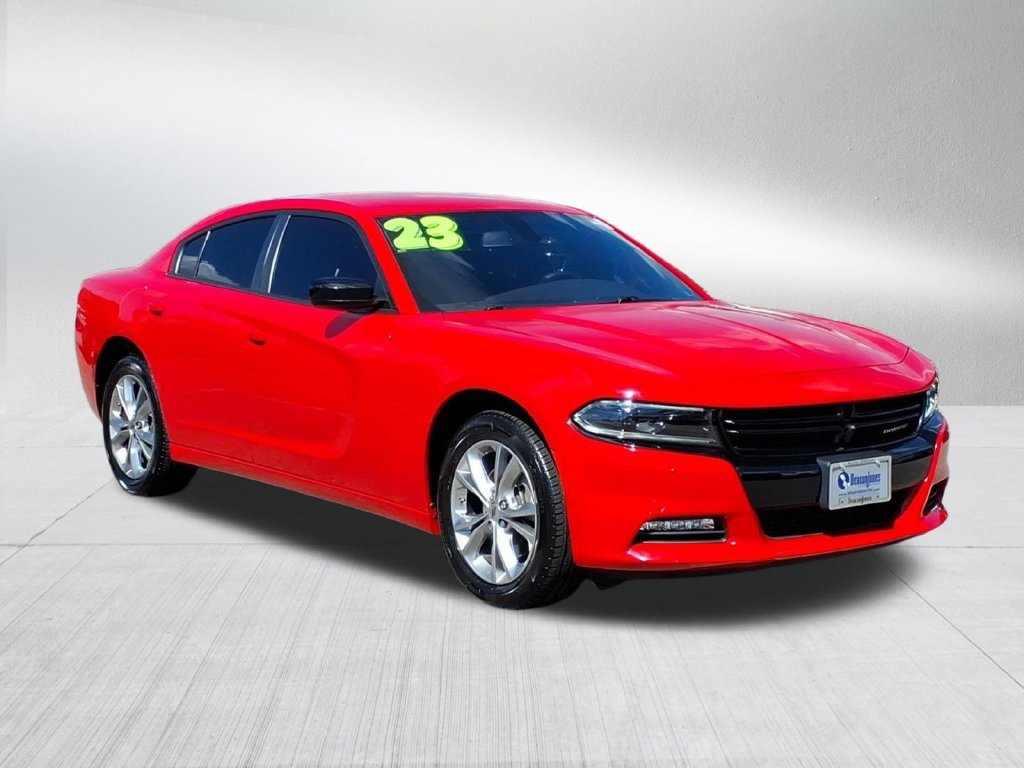 Used 2023 Dodge Charger SXT AWD/4WD image 2