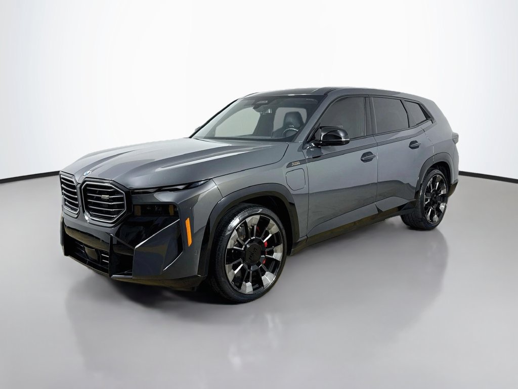 Used 2023 BMW XM AWD/4WD image 3