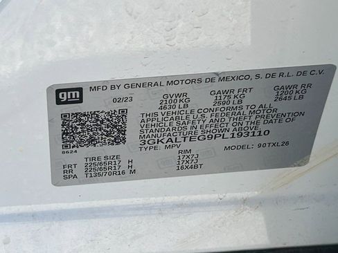 Used 2023 GMC Terrain SLE image 34