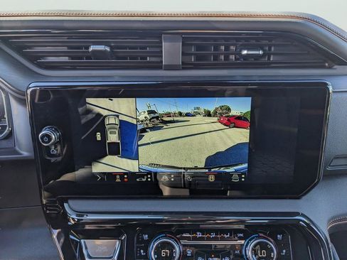 Used 2025 GMC Sierra 1500 AT4 image 24