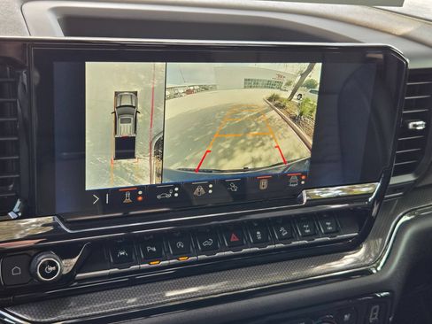 Certified 2024 Chevrolet Silverado 1500 ZR2 AWD/4WD image 16