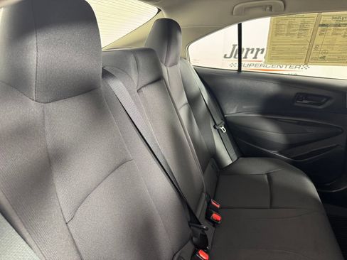 Used 2026 Toyota Corolla LE FWD image 33