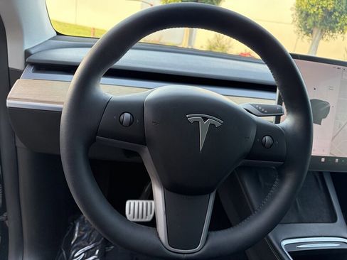 Used 2021 Tesla Model Y Performance AWD/4WD image 19