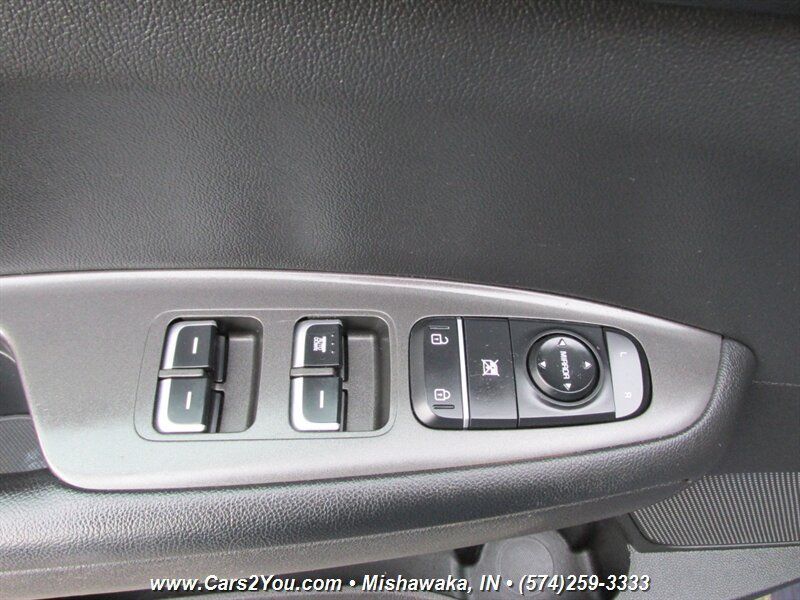 Used 2018 Kia Optima LX FWD image 10