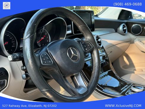 Used 2017 Mercedes-Benz GLC 300 4MATIC image 9