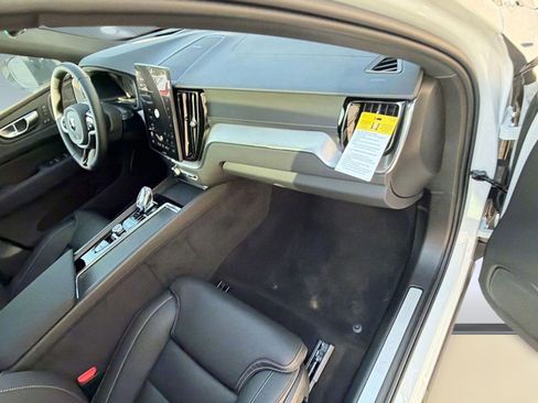 New 2026 Volvo XC60 B5 Ultra w/ Climate Package AWD/4WD image 29