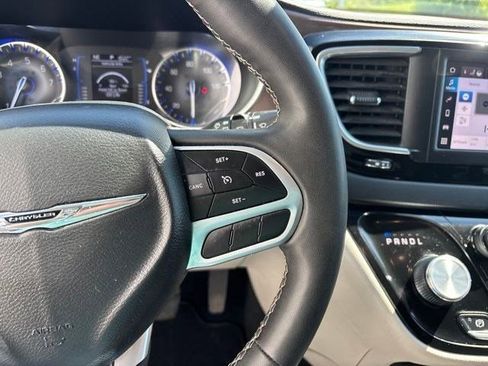 Used 2024 Chrysler Voyager LX FWD image 18