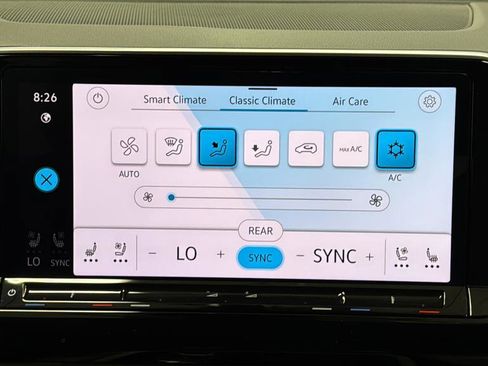 Used 2024 Volkswagen Atlas SE w/ Black Wheel Package image 17