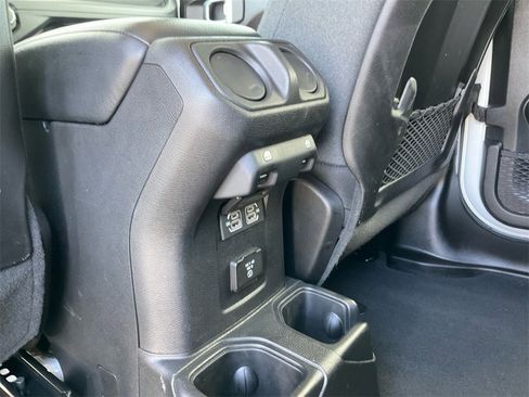 Used 2024 Jeep Wrangler Unlimited Rubicon image 29