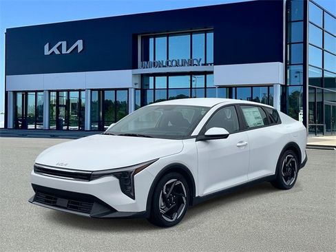 New 2025 Kia K4 EX image 3