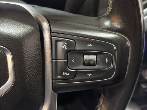 Used 2023 GMC Sierra 3500 SLT w/ SLT Convenience Package image 28