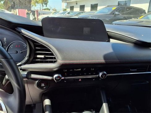 Used 2024 MAZDA MAZDA3 s image 18