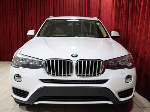 Used 2017 BMW X3 sDrive28i image 9