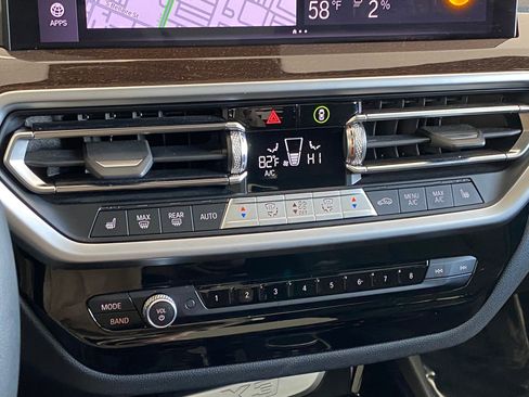 Certified 2024 BMW X3 xDrive30i w/ Premium Package image 28