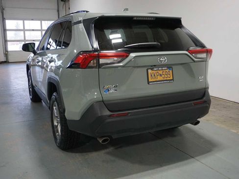 Used 2023 Toyota RAV4 XLE image 3