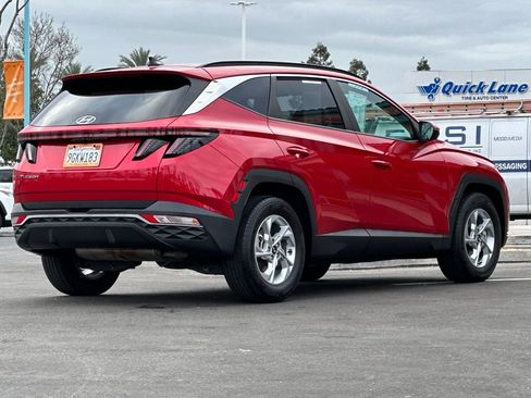 Used 2023 Hyundai Tucson SEL FWD image 3