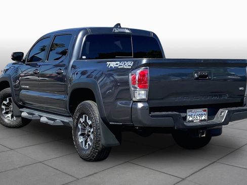 Used 2022 Toyota Tacoma TRD Off-Road w/ TRD Premium Off Road Package image 11