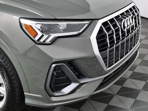 Used 2024 Audi Q3 2.0T Premium w/ Convenience Package AWD/4WD image 37