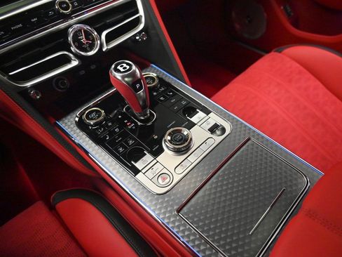 New 2025 Bentley Flying Spur First Edition Specification image 19