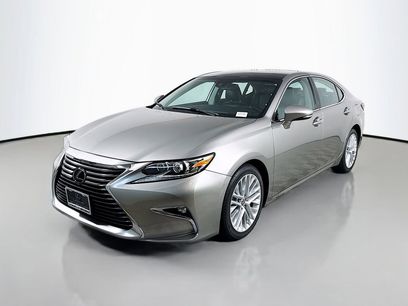 Used 2018 Lexus ES 350 w/ Ultra Luxury Package