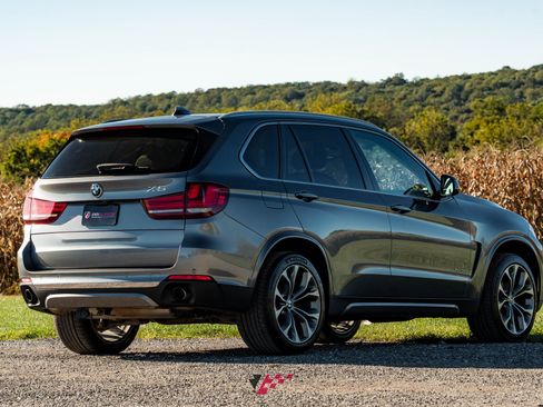 Used 2015 BMW X5 xDrive35d image 5