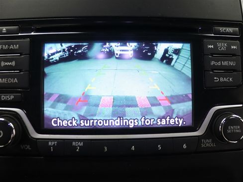 Used 2017 Nissan Frontier SV w/ SV Value Truck Package image 26