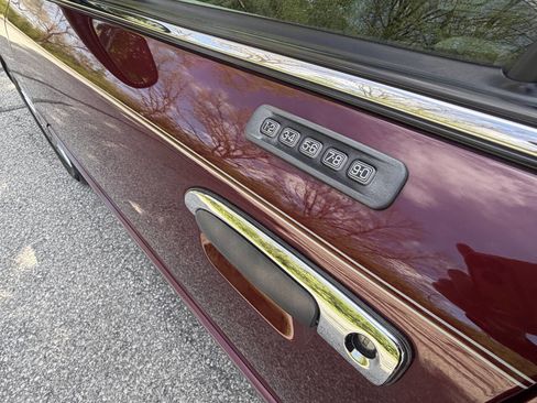 Used 2006 Mercury Grand Marquis GS RWD image 20