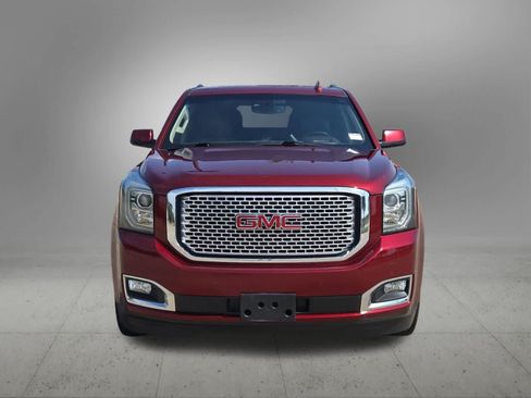 Used 2017 GMC Yukon XL Denali w/ Open Road Package RWD image 9