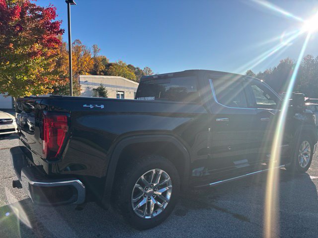 Used 2022 GMC Sierra 1500 SLT w/ SLT Premium Plus Package AWD/4WD image 8