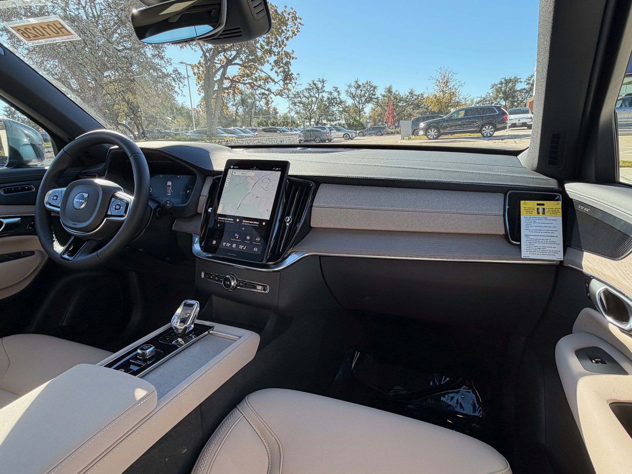 New 2026 Volvo XC90 T8 Plus w/ Protection Package Premier AWD/4WD image 11