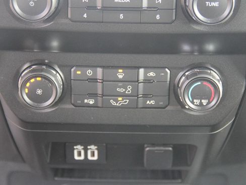 Used 2020 Ford F150 XLT w/ Equipment Group 301A Mid AWD/4WD image 21