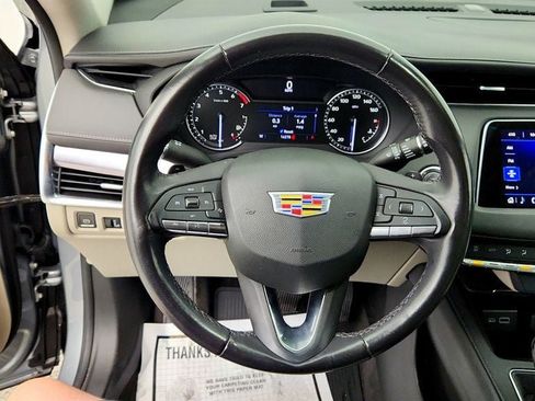 Used 2023 Cadillac XT4 Luxury FWD image 12