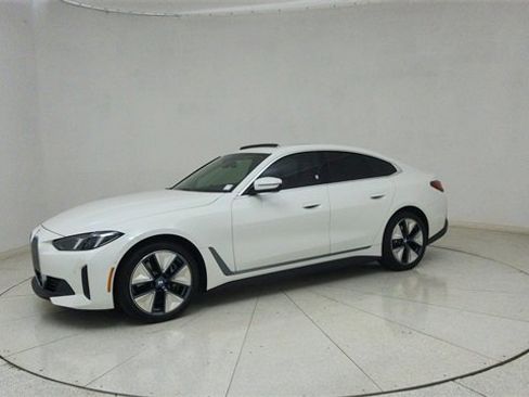 Used 2025 BMW i4 eDrive40 image 68