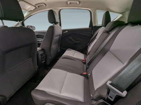 Used 2017 Ford C-MAX SE image 19