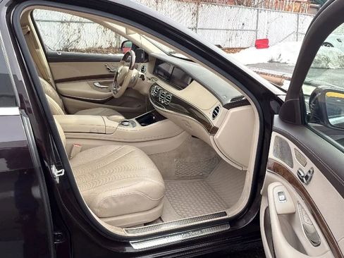 Used 2014 Mercedes-Benz S 550 Sedan image 23