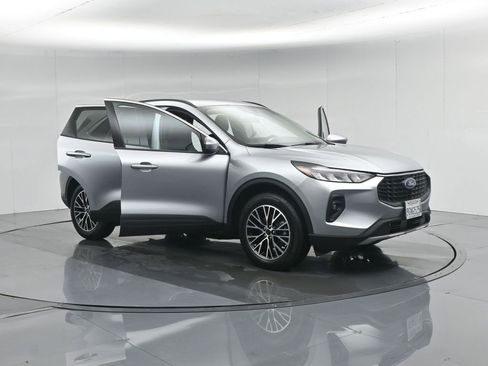 Certified 2023 Ford Escape SE image 34