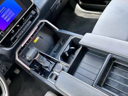 Used 2025 Toyota Tundra SR5 AWD/4WD image 16