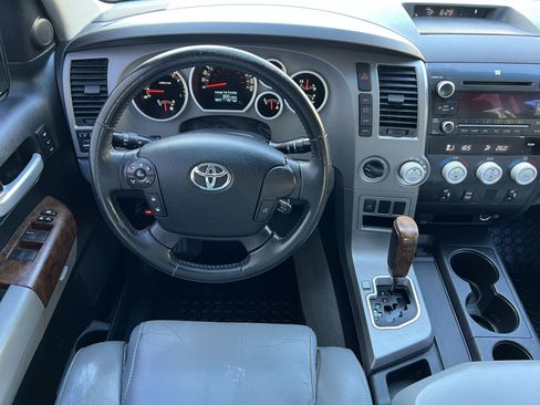Used 2011 Toyota Tundra Limited image 30