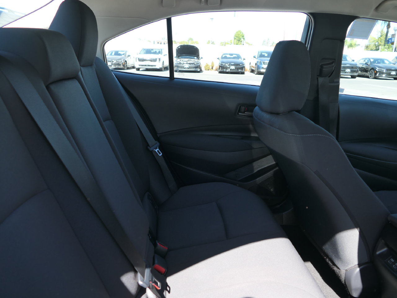 Used 2025 Toyota Corolla LE FWD image 24