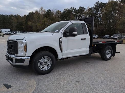 Used 2024 Ford F250 XL w/ XL Chrome Package image 9