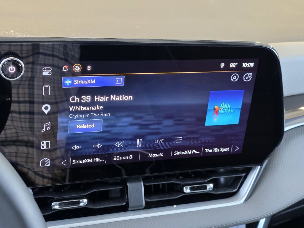 Used 2026 Chevrolet Equinox LT w/ Convenience Package II FWD image 18